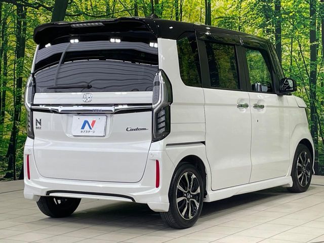 N BOX CUSTOM