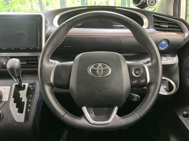 SIENTA HYBRID