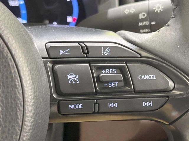YARIS CROSS HYBRID