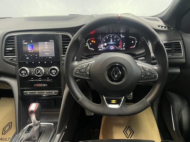 RENAULT MEGANE hatchback