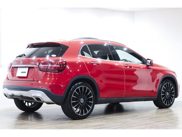 MERCEDES BENZ GLA class