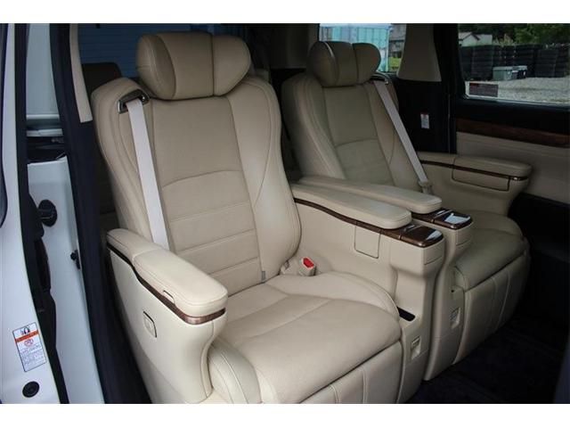 ALPHARD hybrid 4WD