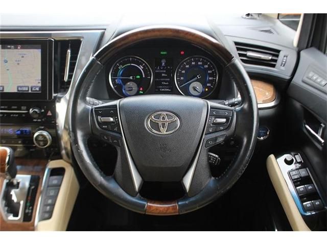 ALPHARD hybrid 4WD