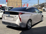 PRIUS 4WD