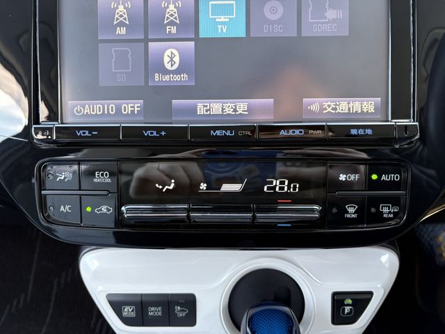 PRIUS 4WD