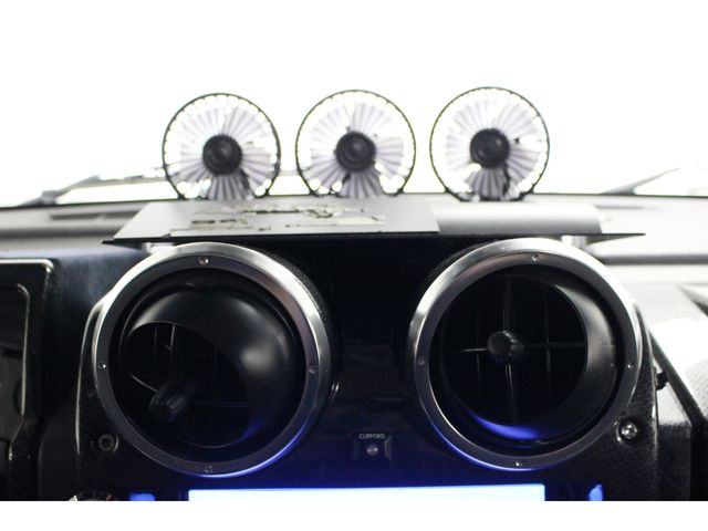 HUMMER H2