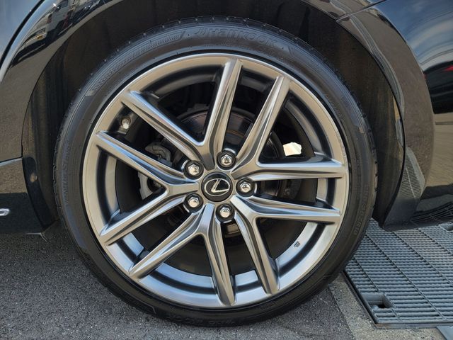 LEXUS IS300h