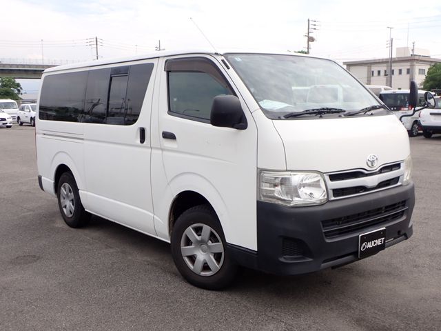 REGIUSACE van 4WD