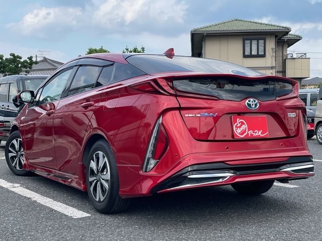 PRIUS PHV