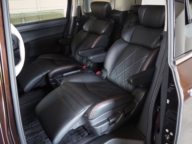 ELGRAND  4WD