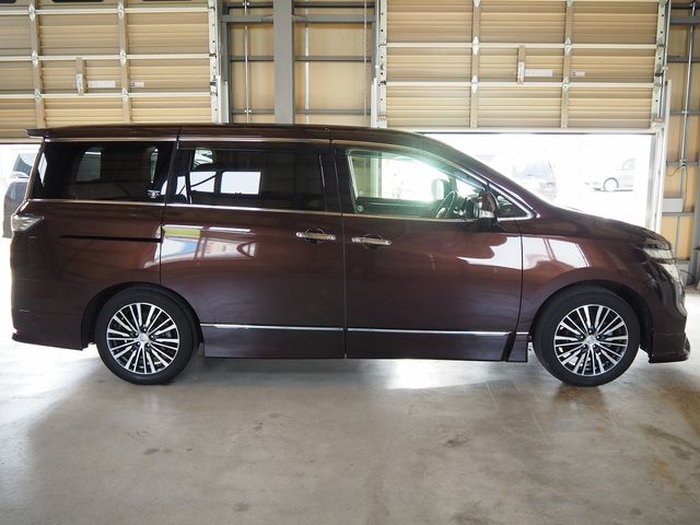ELGRAND  4WD