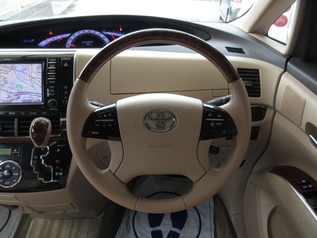 ESTIMA  4WD