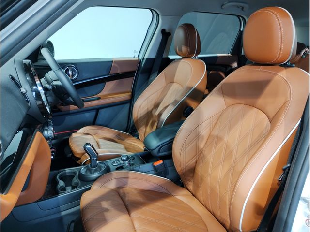 MINI COOPER D CROSSOVER