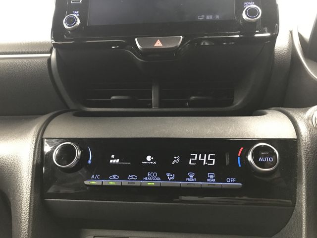 YARIS CROSS HYBRID