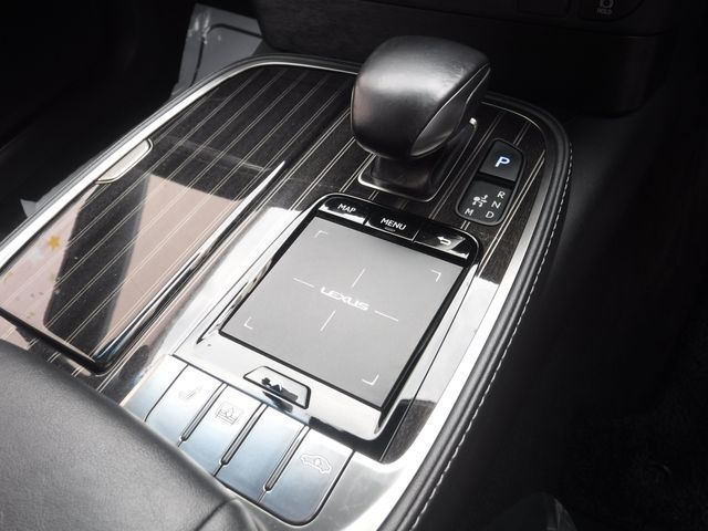 LEXUS LS500