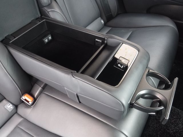 LEXUS LS500