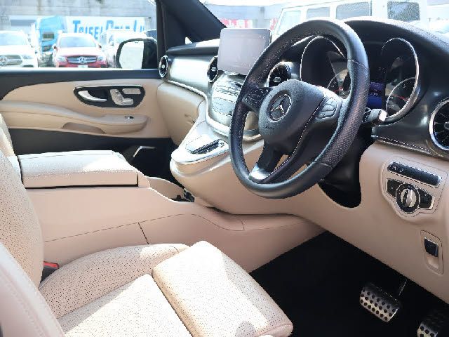MERCEDES BENZ V class