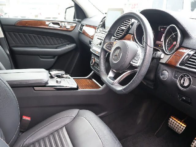 MERCEDES BENZ GLS class