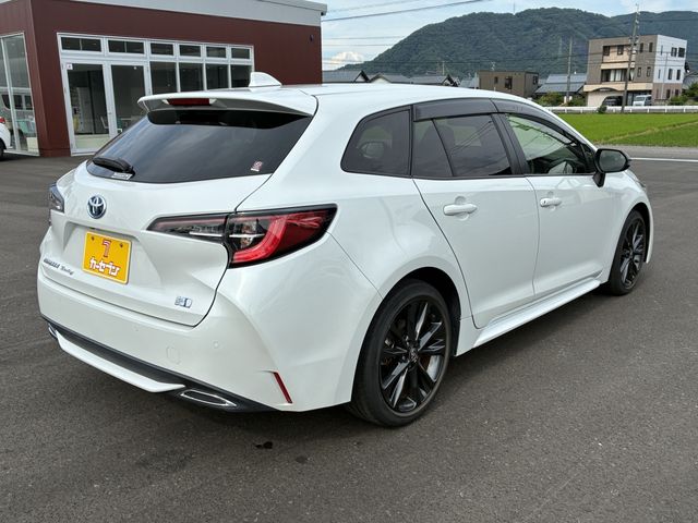 COROLLA TOURING HYBRID