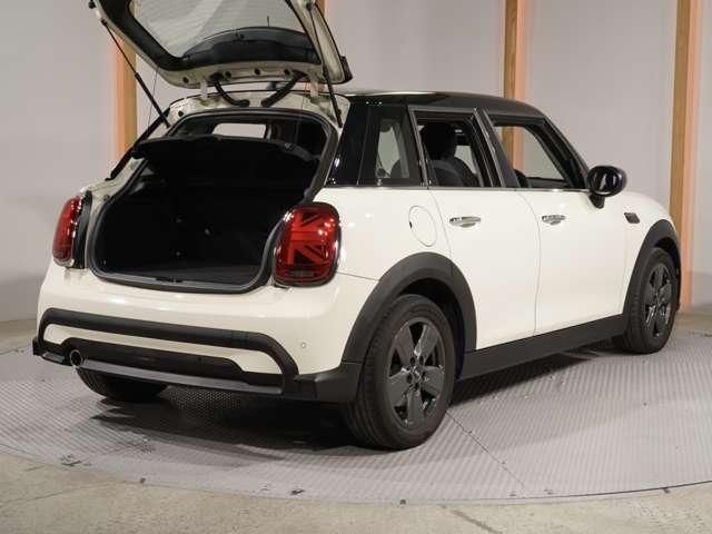 MINI COOPER D 5DOOR