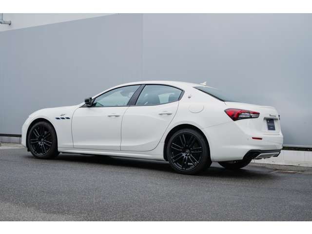 MASERATI GHIBLI Sedan