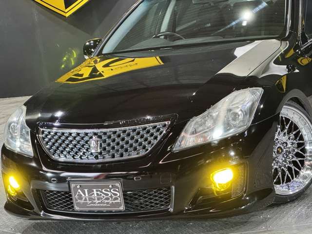 CROWN sedan