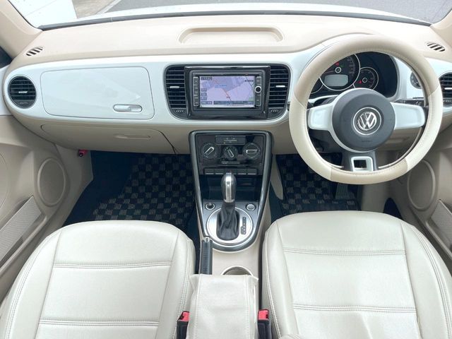 VOLKSWAGEN The BEETLE