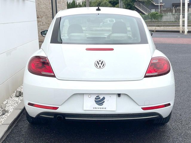 VOLKSWAGEN The BEETLE