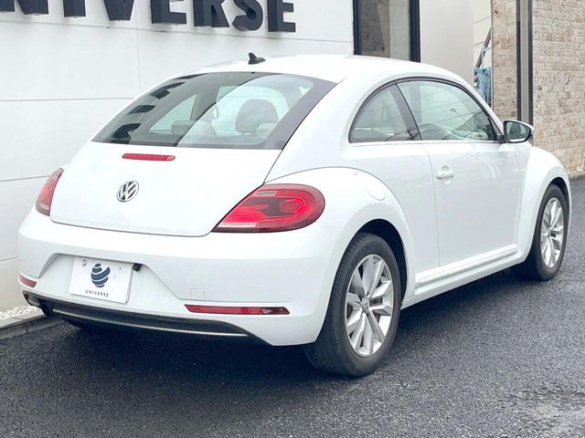 VOLKSWAGEN The BEETLE