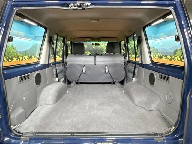 LANDCRUISER van
