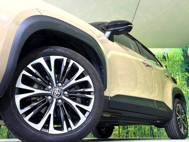 YARIS CROSS HYBRID