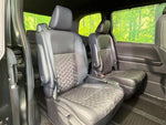 VOXY HYBRID 4WD