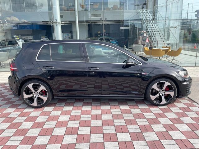 VOLKSWAGEN GOLF GTI