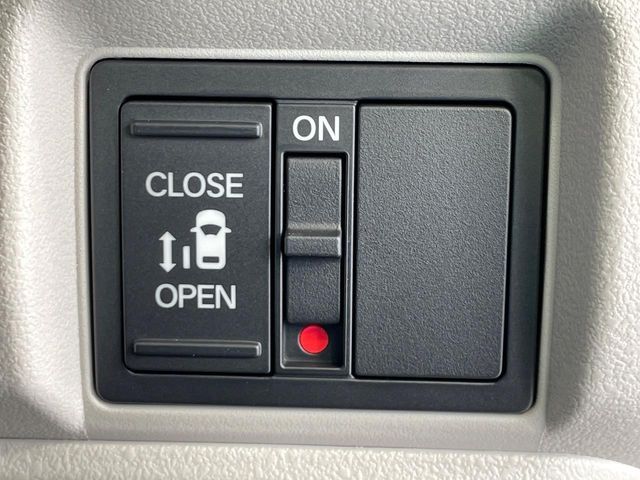 N BOX