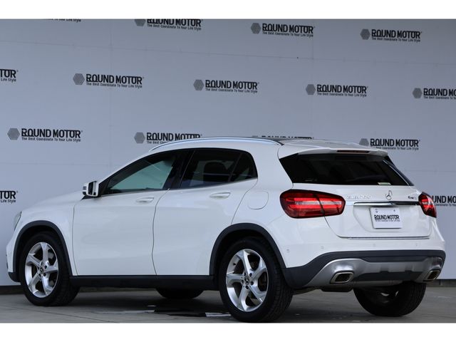 MERCEDES BENZ GLA class