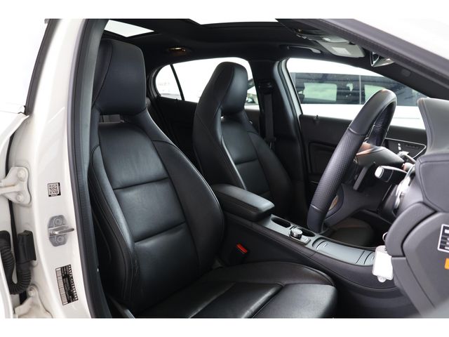 MERCEDES BENZ GLA class