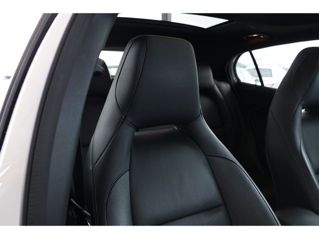 MERCEDES BENZ GLA class