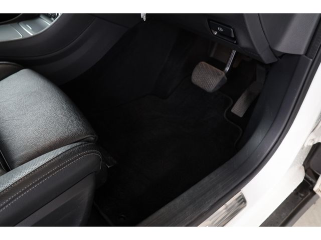 MERCEDES BENZ GLA class