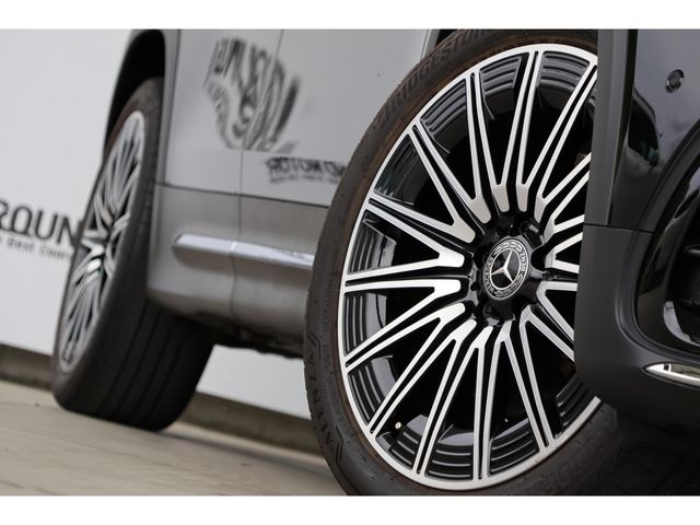 MERCEDES BENZ GLB
