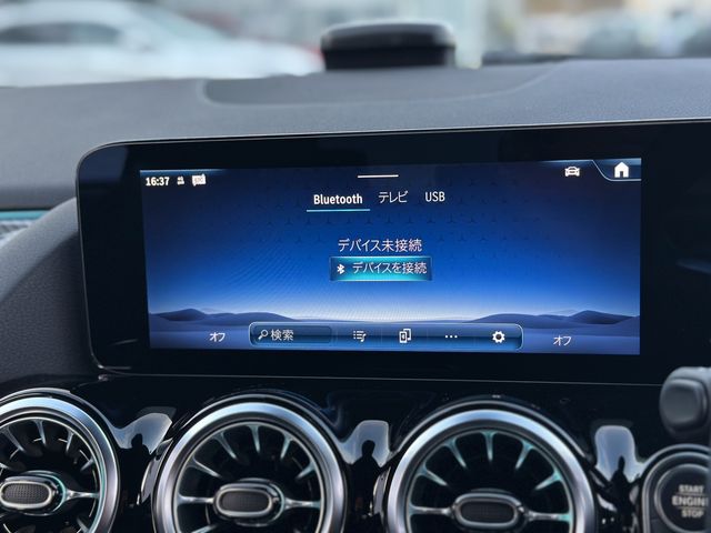 MERCEDES BENZ GLA class