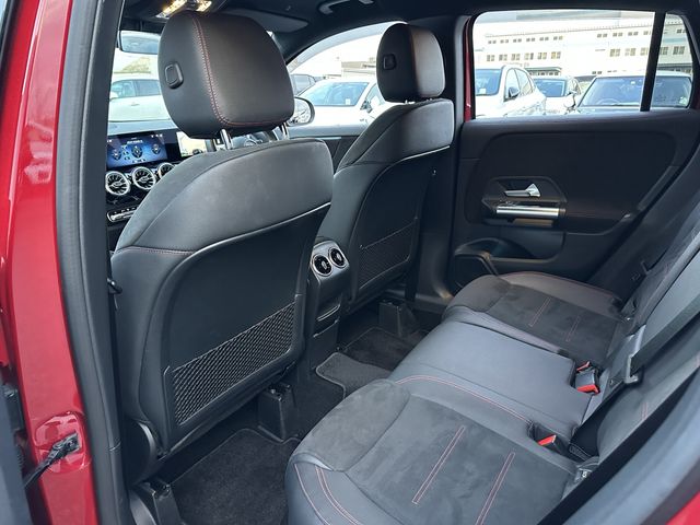 MERCEDES BENZ GLA class