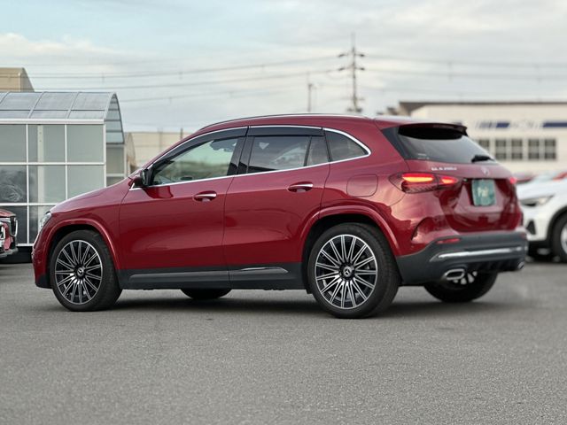 MERCEDES BENZ GLA class