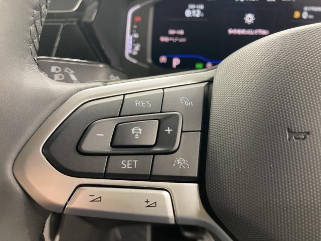 VOLKSWAGEN GOLF TOURAN