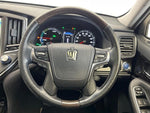 CROWN sedan hybrid