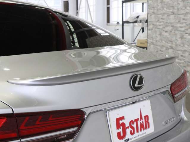 LEXUS LS500 4WD