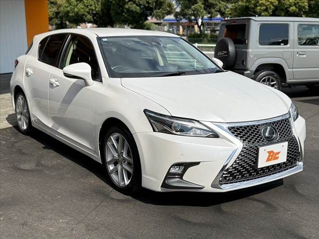 LEXUS CT200h