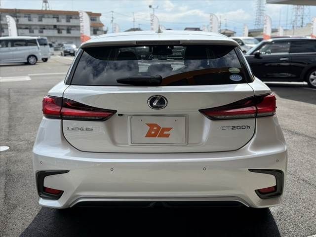 LEXUS CT200h