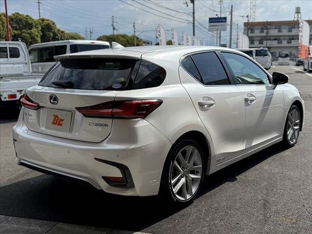 LEXUS CT200h