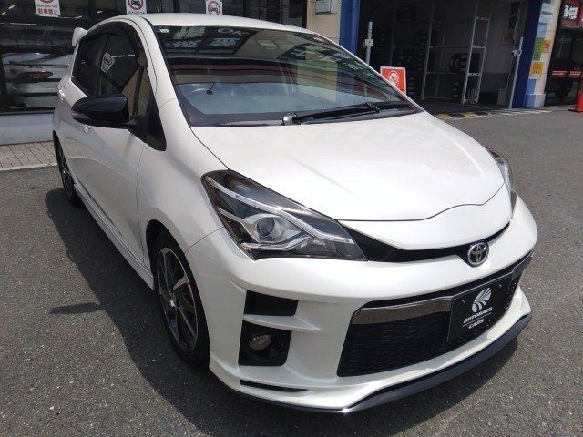 VITZ HYBRID
