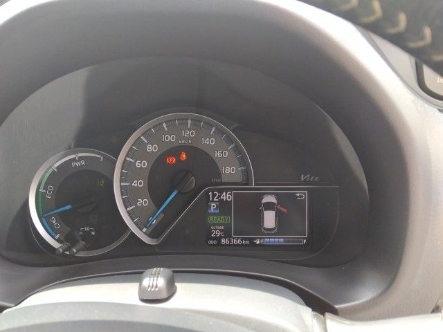 VITZ HYBRID